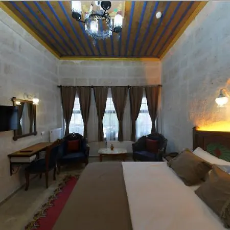 Отель Zuwinasa House