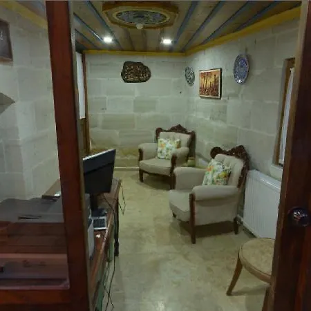 Zuwinasa House