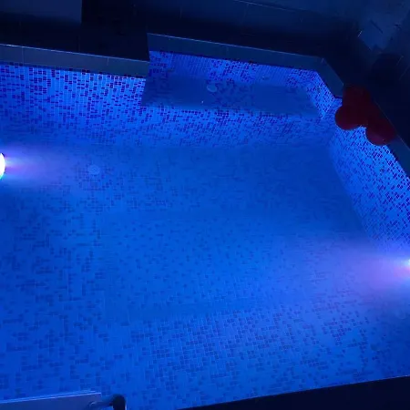 Zuwinasa House Ξενοδοχείο *