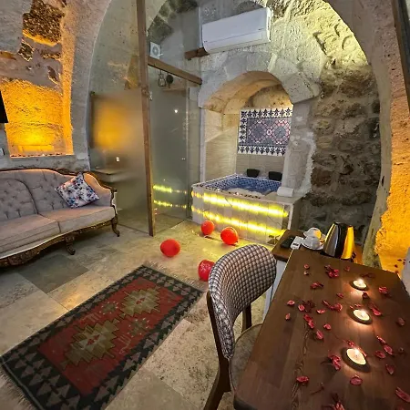 Zuwinasa House فندق *