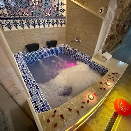 فندق Zuwinasa House