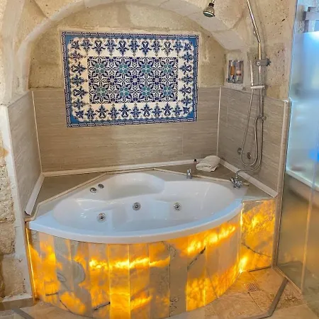 فندق Zuwinasa House