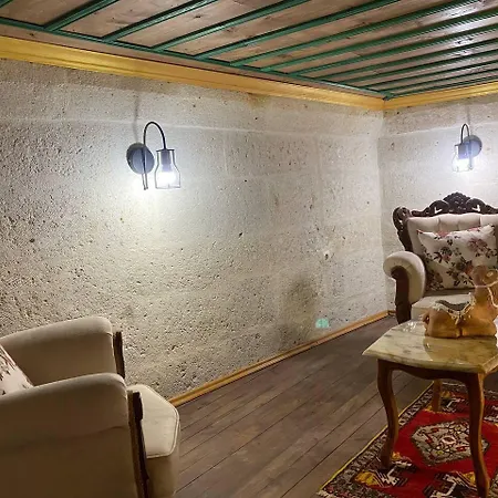 Zuwinasa House Отель Аванос