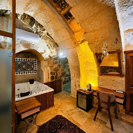 Отель Zuwinasa House Аванос