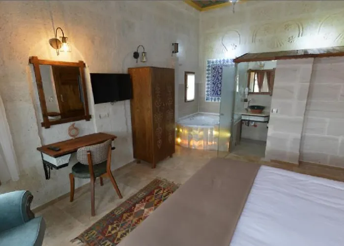 Zuwinasa House Otel *