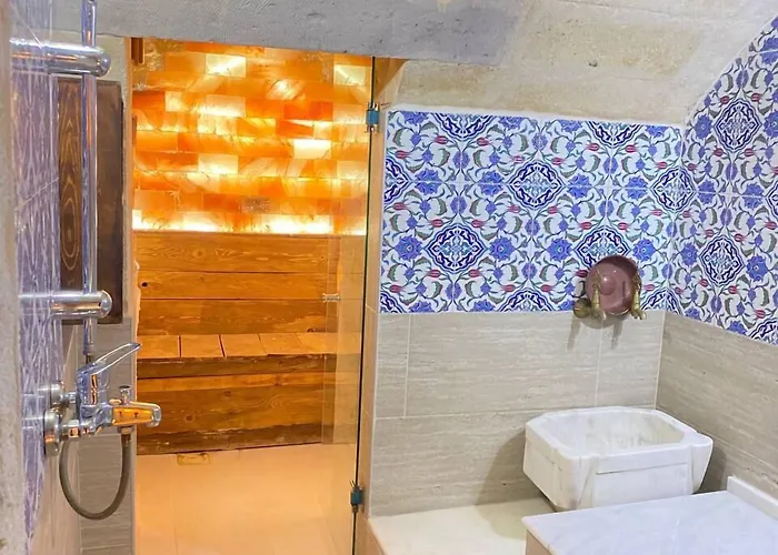 Zuwinasa House Отель Аванос