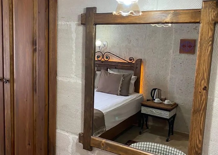 Zuwinasa House Otel *